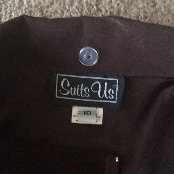 Brown pant suit - Picture 2 of 4